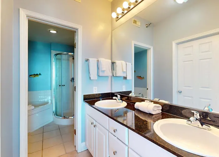 16th-floor Gulf-front W Balcony Great View Ac & Shared Hot Tubs & Pools
